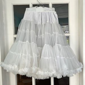 Unique Vintage White Petticoat